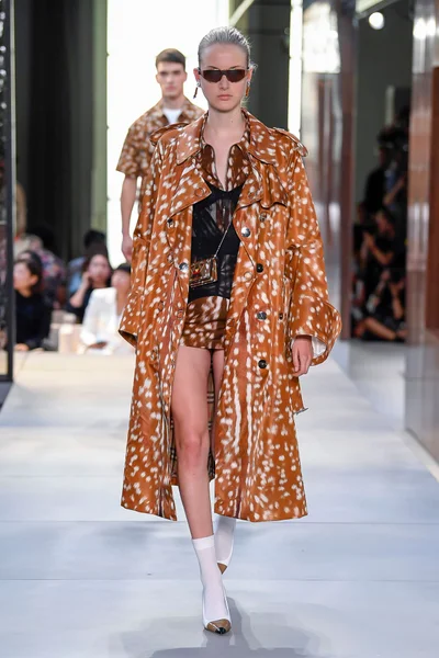 Look 96